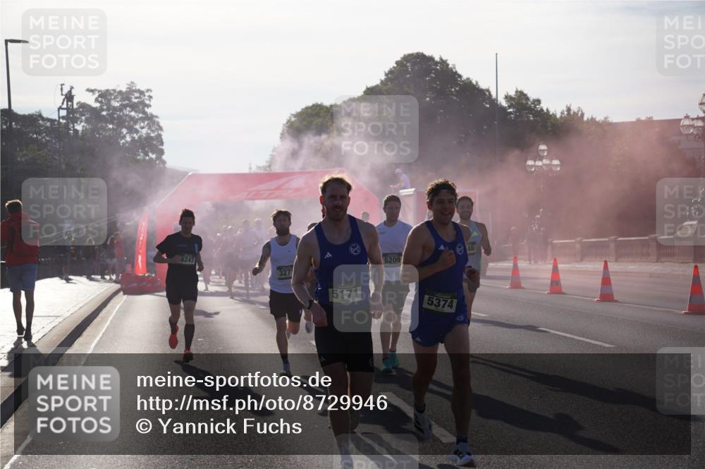 07.09.2025 - BARMER Alsterlauf Yannick Fuchs http://msf.ph/oto/8729946 07.09.2025 08:57:21 Laufen 8247, 327, 5171, 5209, 5374, 46 meine-sportfotos.de