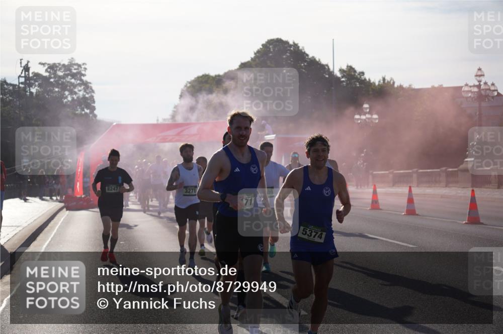 07.09.2025 - BARMER Alsterlauf Yannick Fuchs http://msf.ph/oto/8729949 07.09.2025 08:57:21 Laufen 8247, 3271, 71, 09, 5374 meine-sportfotos.de