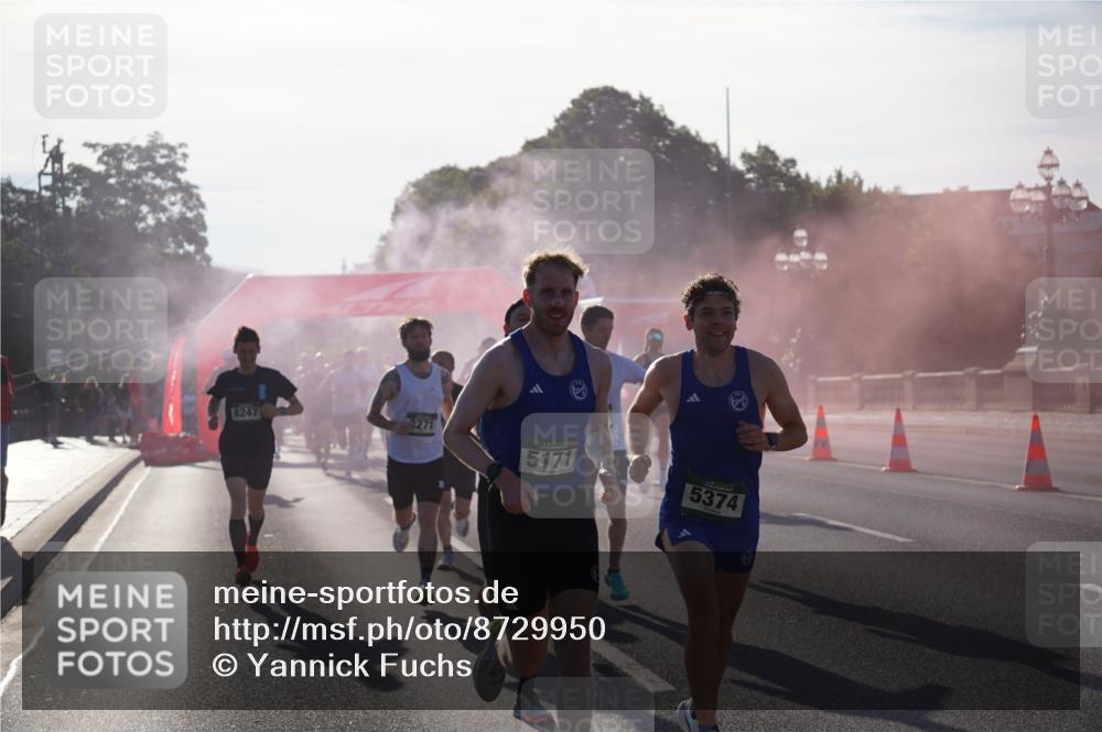07.09.2025 - BARMER Alsterlauf Yannick Fuchs http://msf.ph/oto/8729950 07.09.2025 08:57:21 Laufen 8247, 3271, 5171, 5374 meine-sportfotos.de