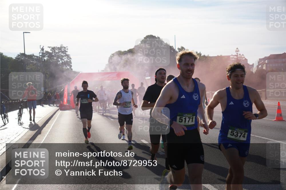 07.09.2025 - BARMER Alsterlauf Yannick Fuchs http://msf.ph/oto/8729953 07.09.2025 08:57:22 Laufen 8247, 3271, 5171, 5374 meine-sportfotos.de