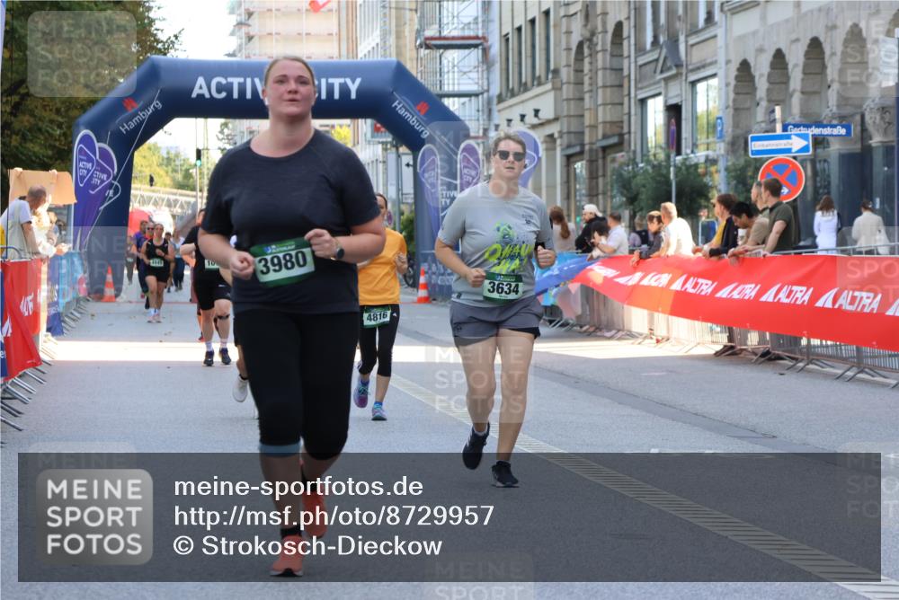 07.09.2025 - BARMER Alsterlauf Strokosch-Dieckow http://msf.ph/oto/8729957 07.09.2025 10:26:23 Ziel 3968, 4008, 4143, 4144, 4320, 5065, 5347, 6004, 8300 meine-sportfotos.de