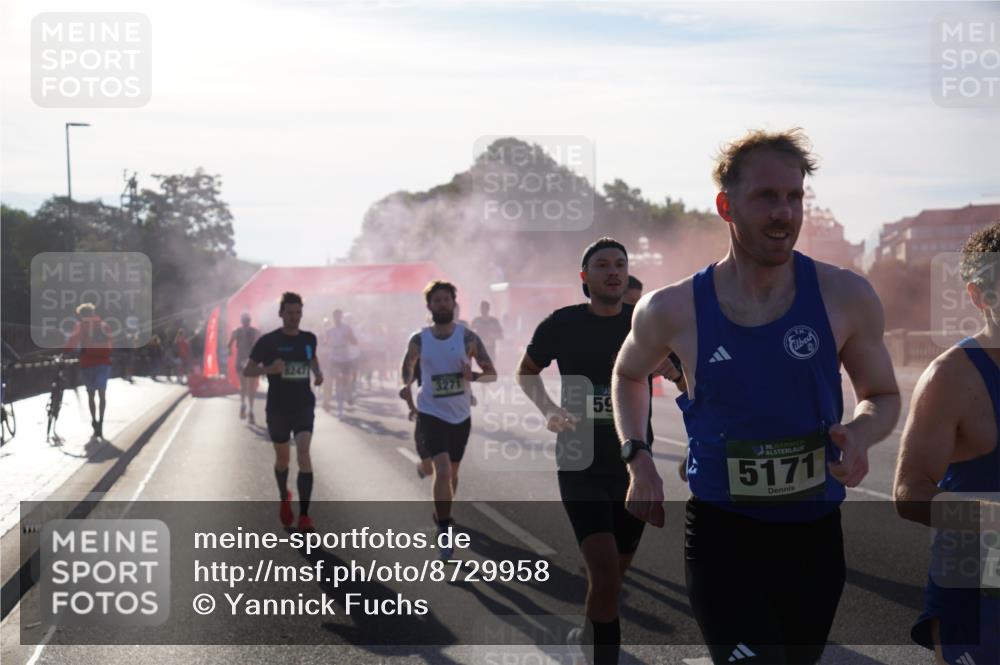07.09.2025 - BARMER Alsterlauf Yannick Fuchs http://msf.ph/oto/8729958 07.09.2025 08:57:22 Laufen 3271, 59, 5171 meine-sportfotos.de