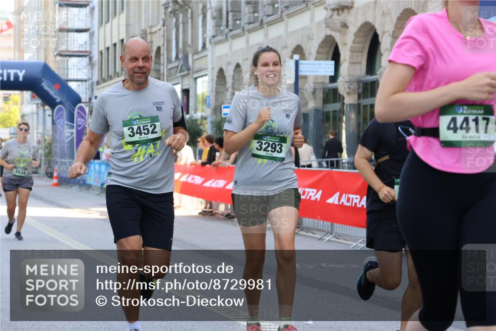 07.09.2025 - BARMER Alsterlauf Strokosch-Dieckow http://msf.ph/oto/8729981 07.09.2025 10:26:18 Ziel 4008, 4320, 5065, 5347, 5417, 5439, 6004, 8300 meine-sportfotos.de
