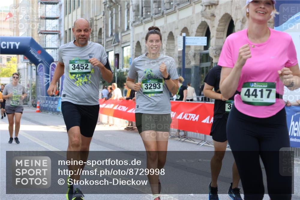 07.09.2025 - BARMER Alsterlauf Strokosch-Dieckow http://msf.ph/oto/8729998 07.09.2025 10:26:18 Ziel 4008, 4320, 5065, 5347, 5417, 5439, 6004, 8300 meine-sportfotos.de