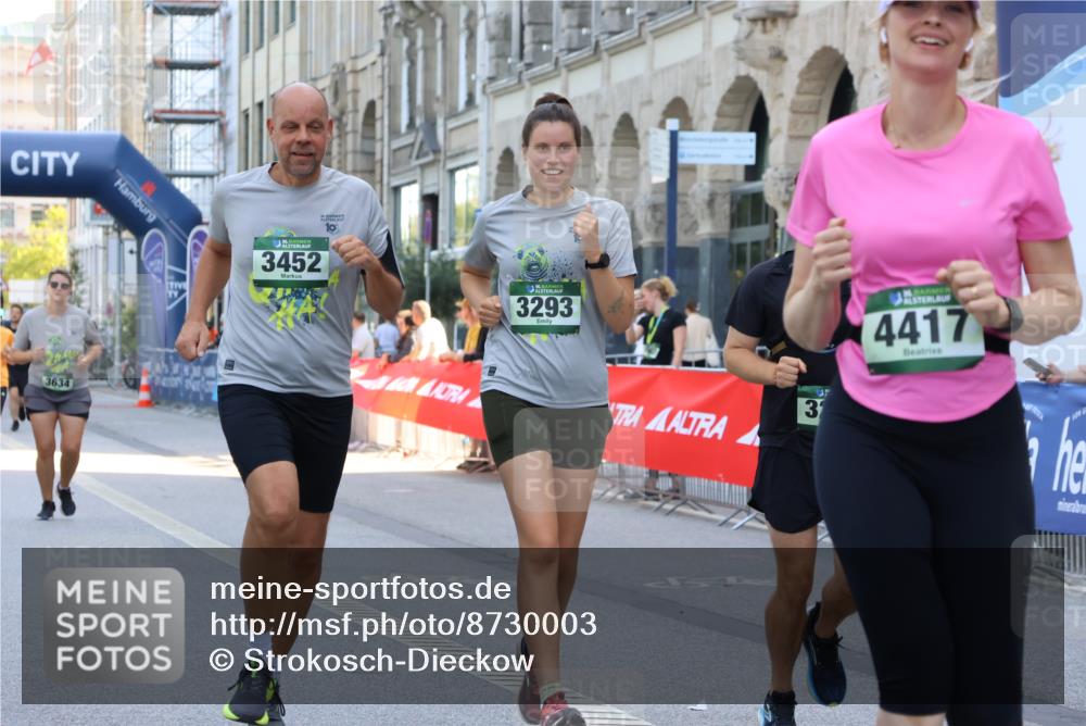 07.09.2025 - BARMER Alsterlauf Strokosch-Dieckow http://msf.ph/oto/8730003 07.09.2025 10:26:18 Ziel 4008, 4320, 5065, 5347, 5417, 5439, 6004, 8300 meine-sportfotos.de
