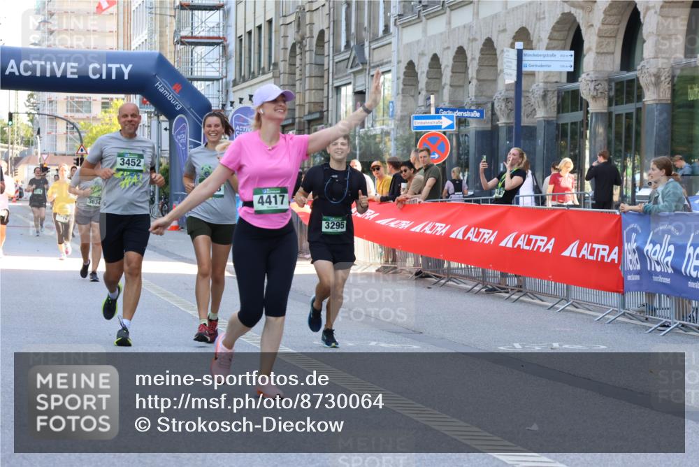 07.09.2025 - BARMER Alsterlauf Strokosch-Dieckow http://msf.ph/oto/8730064 07.09.2025 10:26:15 Ziel 4008, 4320, 4945, 5065, 5347, 5417, 5439, 6004 meine-sportfotos.de
