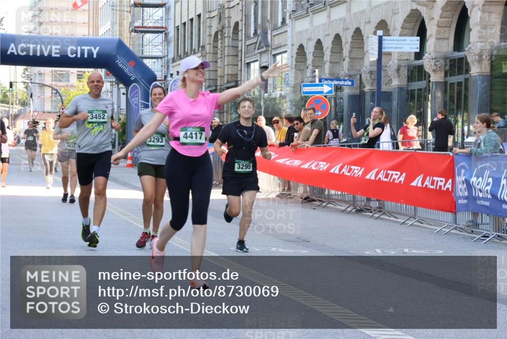 07.09.2025 - BARMER Alsterlauf Strokosch-Dieckow http://msf.ph/oto/8730069 07.09.2025 10:26:15 Ziel 4008, 4320, 4945, 5065, 5347, 5417, 5439, 6004 meine-sportfotos.de