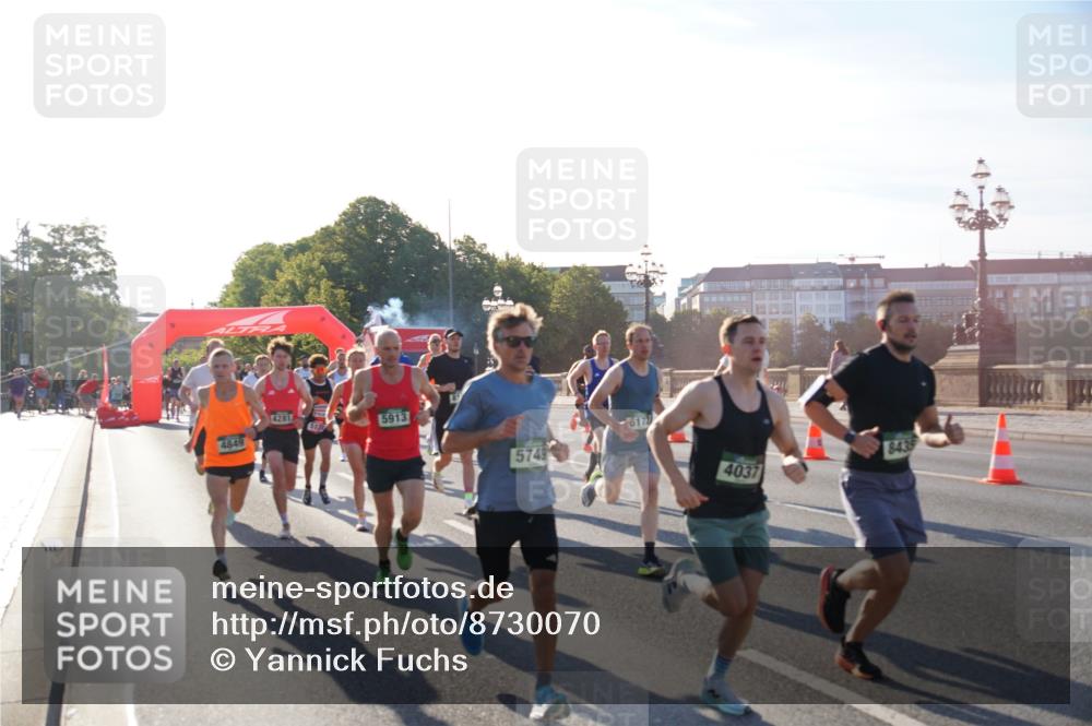 07.09.2025 - BARMER Alsterlauf Yannick Fuchs http://msf.ph/oto/8730070 07.09.2025 08:57:40 Laufen 4281, 5913, 4849, 5749, 6172, 8435, 4037 meine-sportfotos.de