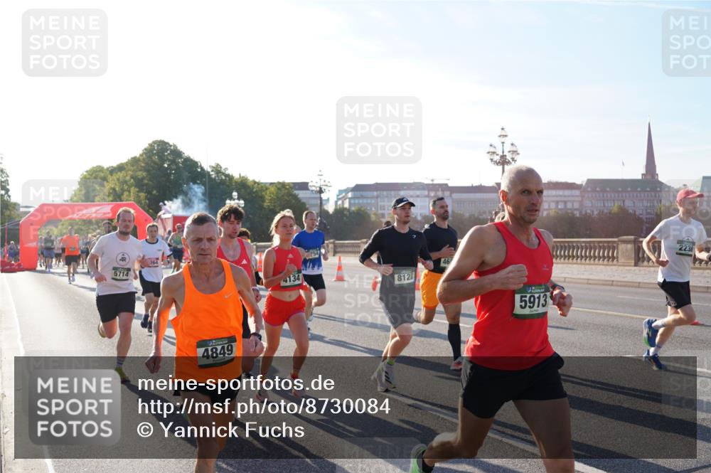 07.09.2025 - BARMER Alsterlauf Yannick Fuchs http://msf.ph/oto/8730084 07.09.2025 08:57:42 Laufen 5714, 264, 4849, 4134, 8128, 46, 5913, 2238 meine-sportfotos.de