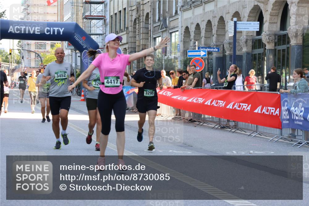 07.09.2025 - BARMER Alsterlauf Strokosch-Dieckow http://msf.ph/oto/8730085 07.09.2025 10:26:15 Ziel 4008, 4320, 4945, 5065, 5347, 5417, 5439, 6004 meine-sportfotos.de