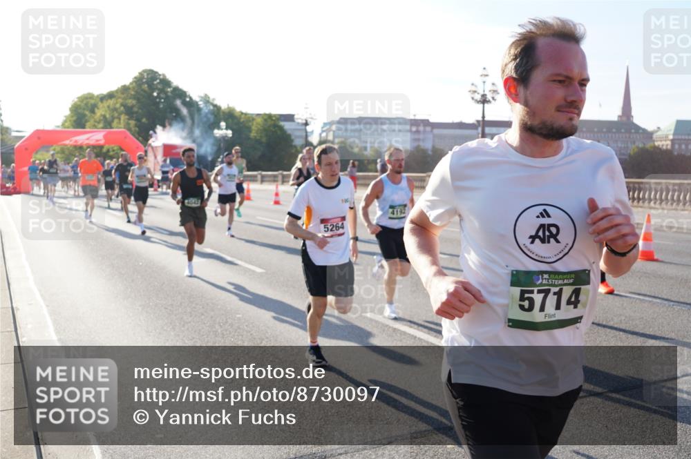 07.09.2025 - BARMER Alsterlauf Yannick Fuchs http://msf.ph/oto/8730097 07.09.2025 08:57:43 Laufen 5264, 4192, 36, 5714 meine-sportfotos.de