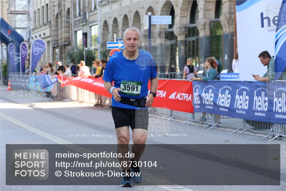 07.09.2025 - BARMER Alsterlauf Strokosch-Dieckow http://msf.ph/oto/8730104 07.09.2025 10:26:02 Ziel 4576, 4579, 4945, 5417, 5439, 8003 meine-sportfotos.de