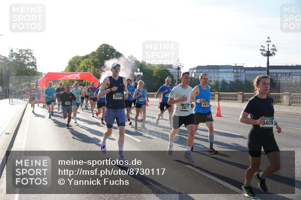 07.09.2025 - BARMER Alsterlauf Yannick Fuchs http://msf.ph/oto/8730117 07.09.2025 08:57:48 Laufen 4444, 4675, 4083, 270, 3999, 5828, 2871, 4916, 3409 meine-sportfotos.de
