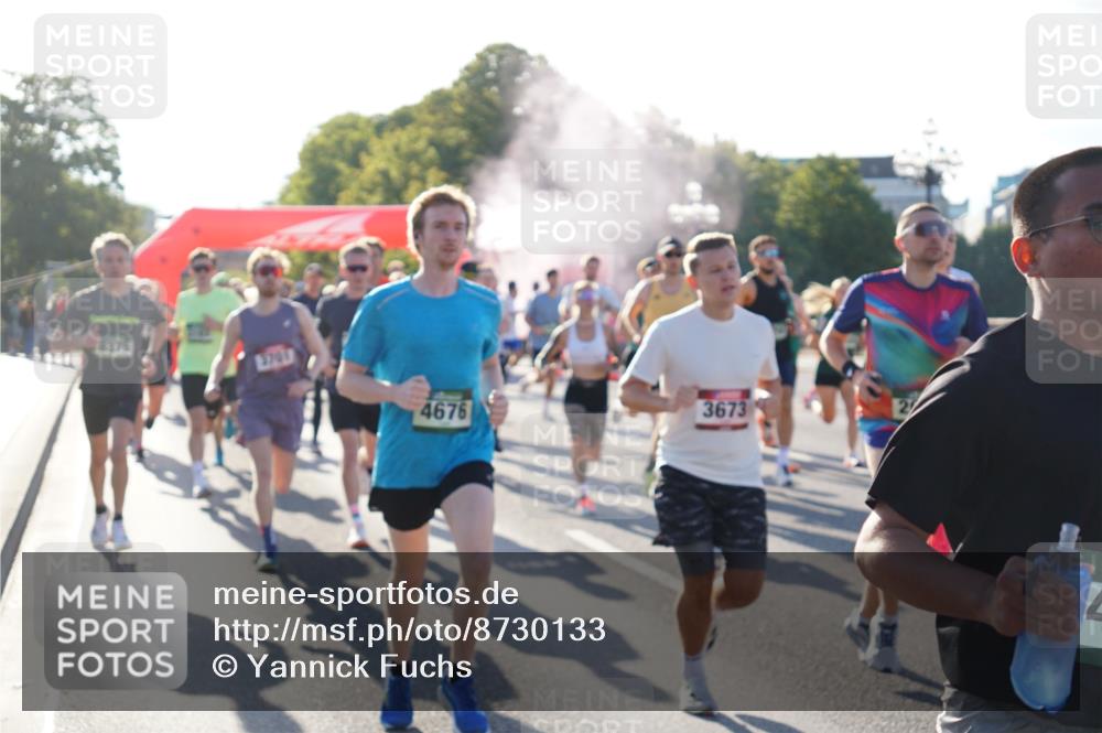 07.09.2025 - BARMER Alsterlauf Yannick Fuchs http://msf.ph/oto/8730133 07.09.2025 08:57:51 Laufen 3701, 4676, 3673 meine-sportfotos.de