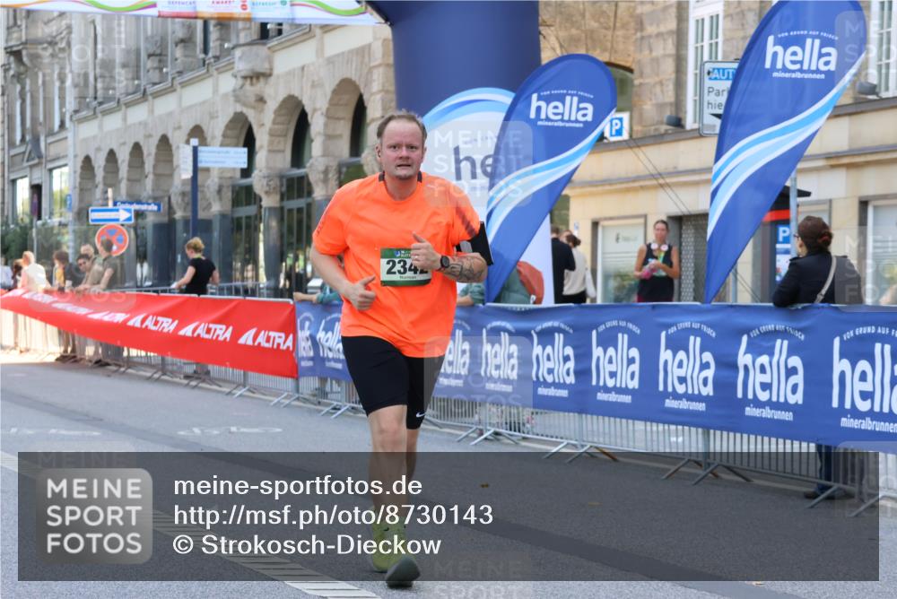 07.09.2025 - BARMER Alsterlauf Strokosch-Dieckow http://msf.ph/oto/8730143 07.09.2025 10:25:58 Ziel 4576, 4579, 4811, 4816, 4945, 8003 meine-sportfotos.de