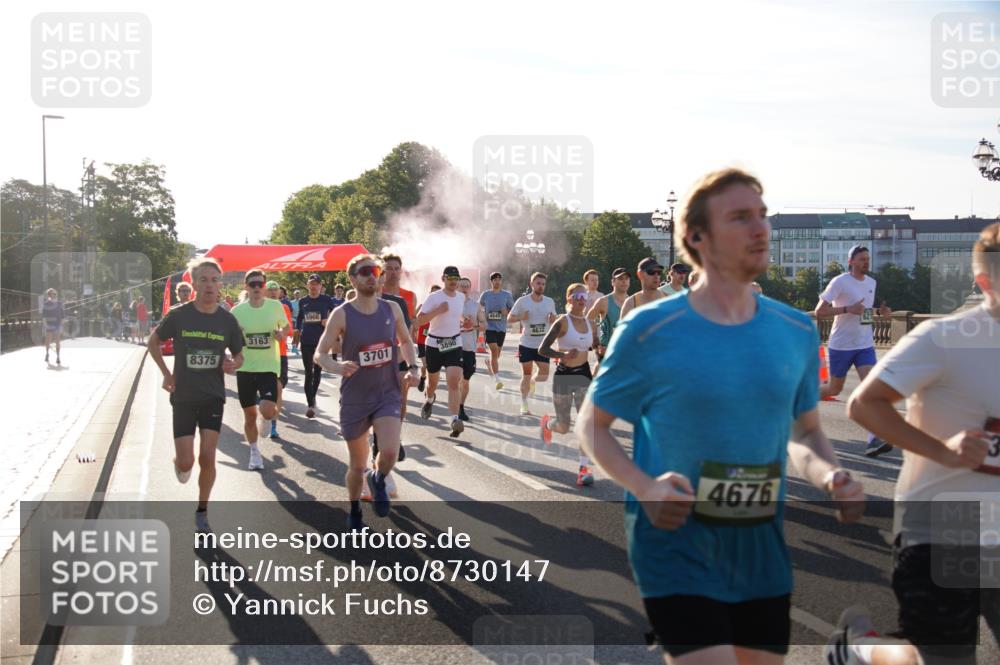07.09.2025 - BARMER Alsterlauf Yannick Fuchs http://msf.ph/oto/8730147 07.09.2025 08:57:52 Laufen 3163, 8375, 5966, 3701, 3890, 4645, 4632, 4676 meine-sportfotos.de