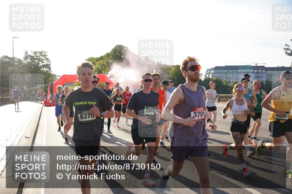07.09.2025 - BARMER Alsterlauf Yannick Fuchs http://msf.ph/oto/8730150 07.09.2025 08:57:53 Laufen 8455, 8375, 2869, 3701, 318, 6259 meine-sportfotos.de