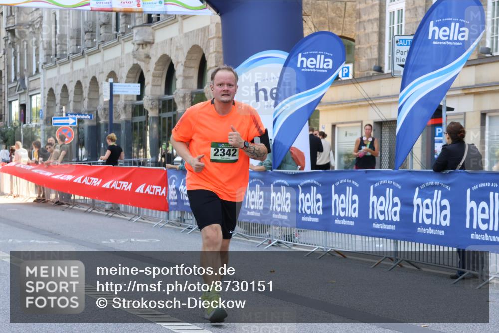 07.09.2025 - BARMER Alsterlauf Strokosch-Dieckow http://msf.ph/oto/8730151 07.09.2025 10:25:58 Ziel 4576, 4579, 4811, 4816, 4945, 8003 meine-sportfotos.de