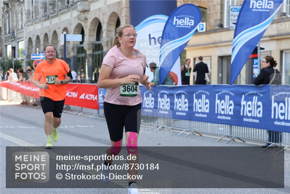 07.09.2025 - BARMER Alsterlauf Strokosch-Dieckow http://msf.ph/oto/8730184 07.09.2025 10:25:56 Ziel 3634, 4576, 4579, 4811, 4816, 8003 meine-sportfotos.de