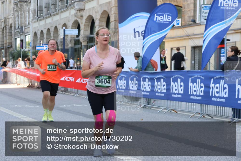 07.09.2025 - BARMER Alsterlauf Strokosch-Dieckow http://msf.ph/oto/8730202 07.09.2025 10:25:56 Ziel 3634, 4576, 4579, 4811, 4816, 8003 meine-sportfotos.de