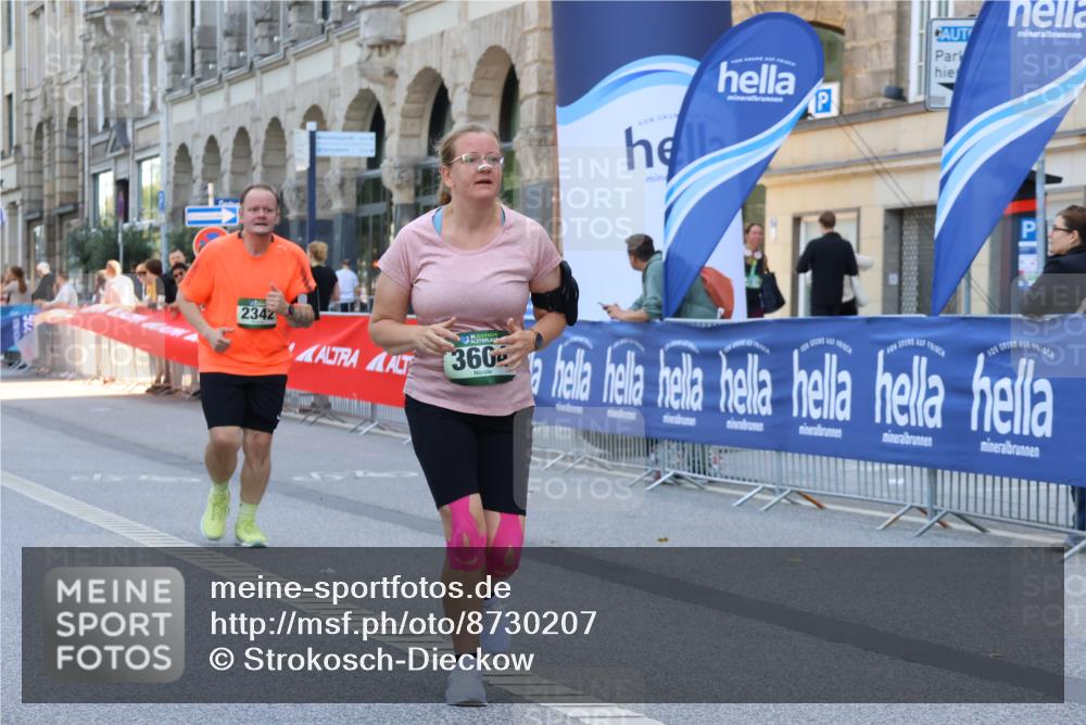 07.09.2025 - BARMER Alsterlauf Strokosch-Dieckow http://msf.ph/oto/8730207 07.09.2025 10:25:55 Ziel 3293, 3295, 3452, 3634, 4576, 4579, 4811, 4816, 8003 meine-sportfotos.de