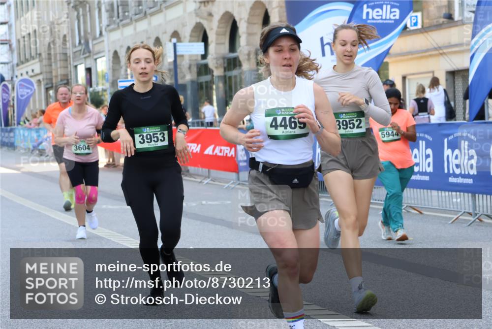 07.09.2025 - BARMER Alsterlauf Strokosch-Dieckow http://msf.ph/oto/8730213 07.09.2025 10:25:53 Ziel 3293, 3295, 3452, 3634, 4576, 4579, 4811, 4816, 8003 meine-sportfotos.de