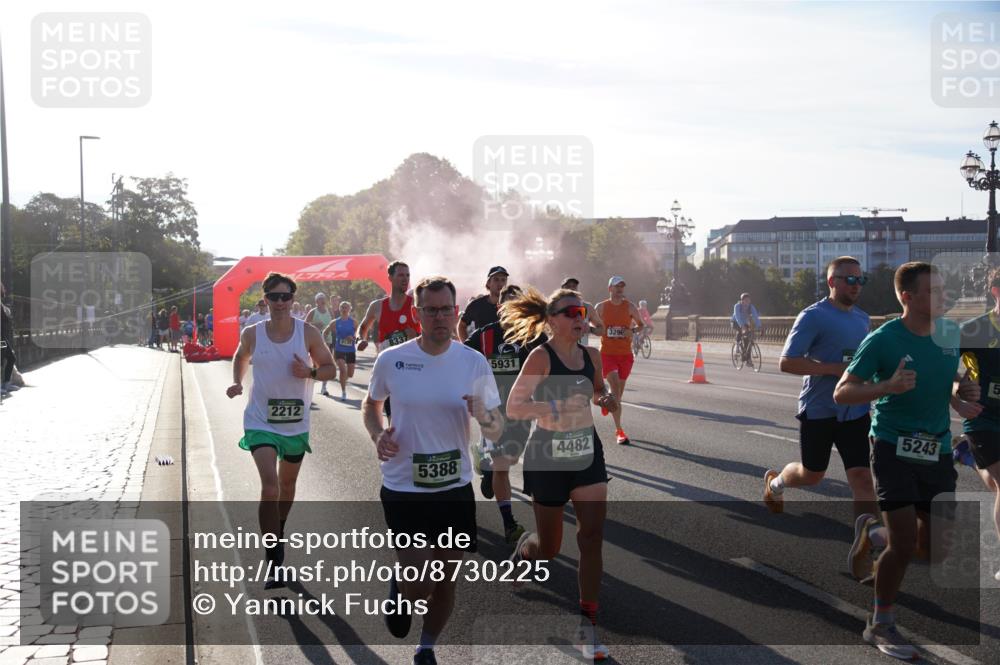 07.09.2025 - BARMER Alsterlauf Yannick Fuchs http://msf.ph/oto/8730225 07.09.2025 08:58:08 Laufen 2212, 5931, 329, 5388, 4482, 5243 meine-sportfotos.de