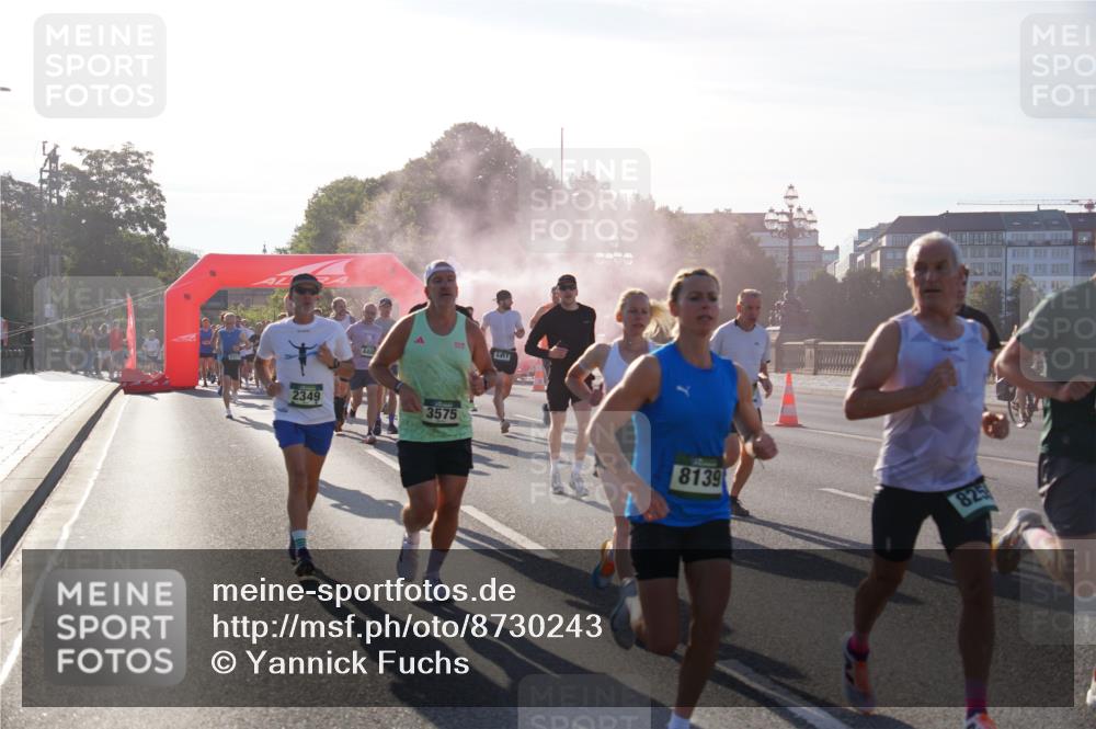 07.09.2025 - BARMER Alsterlauf Yannick Fuchs http://msf.ph/oto/8730243 07.09.2025 08:58:12 Laufen 2349, 3575, 8139, 825 meine-sportfotos.de