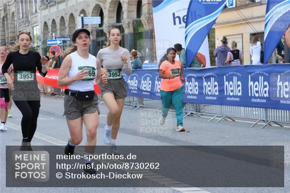 07.09.2025 - BARMER Alsterlauf Strokosch-Dieckow http://msf.ph/oto/8730262 07.09.2025 10:25:52 Ziel 3293, 3295, 3452, 3634, 4576, 4579, 4811, 4816 meine-sportfotos.de