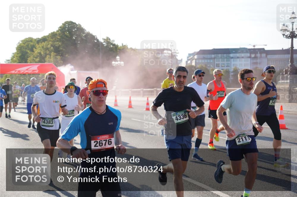 07.09.2025 - BARMER Alsterlauf Yannick Fuchs http://msf.ph/oto/8730324 07.09.2025 08:58:24 Laufen 4383, 405, 4336, 2676, 2583, 2111, 340 meine-sportfotos.de