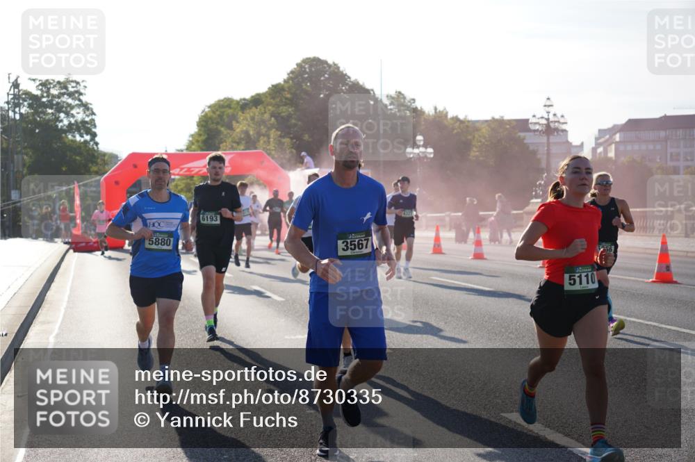 07.09.2025 - BARMER Alsterlauf Yannick Fuchs http://msf.ph/oto/8730335 07.09.2025 08:58:27 Laufen 5880, 6193, 3567, 5110, 56 meine-sportfotos.de