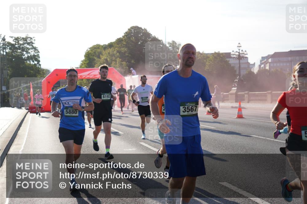 07.09.2025 - BARMER Alsterlauf Yannick Fuchs http://msf.ph/oto/8730339 07.09.2025 08:58:27 Laufen 5880, 6193, 6051, 3567 meine-sportfotos.de