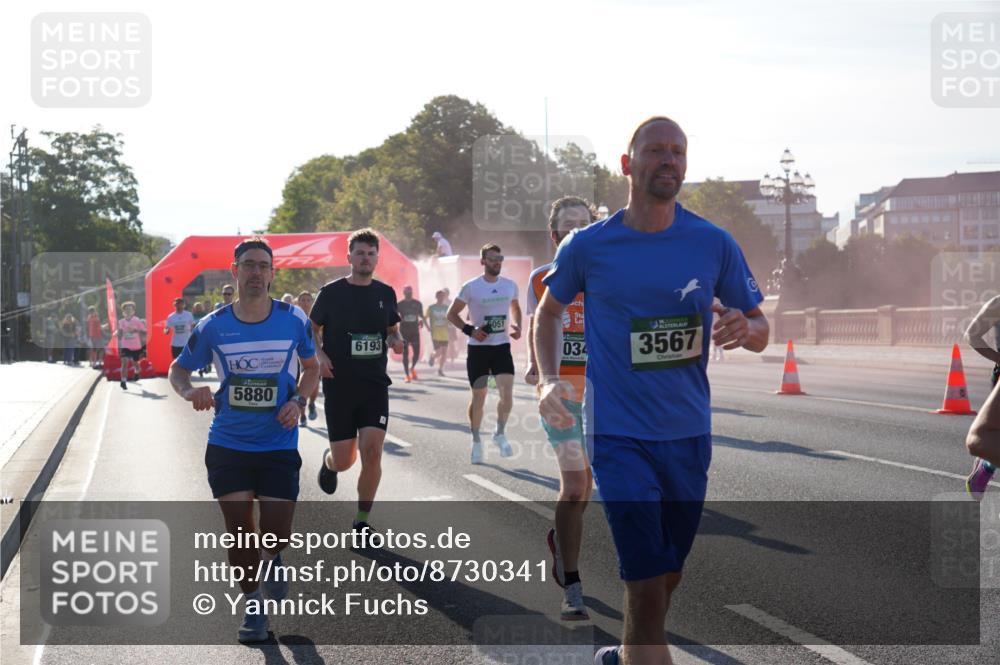 07.09.2025 - BARMER Alsterlauf Yannick Fuchs http://msf.ph/oto/8730341 07.09.2025 08:58:28 Laufen 6193, 5880, 051, 034, 3567 meine-sportfotos.de