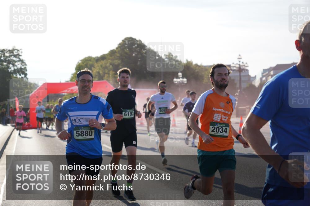 07.09.2025 - BARMER Alsterlauf Yannick Fuchs http://msf.ph/oto/8730346 07.09.2025 08:58:28 Laufen 5880, 6193, 6051, 2034 meine-sportfotos.de