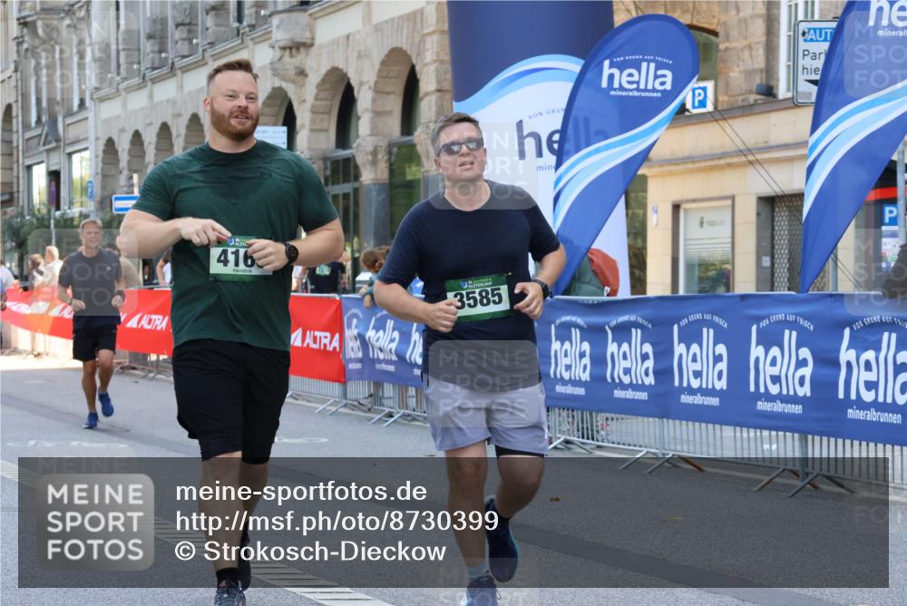 07.09.2025 - BARMER Alsterlauf Strokosch-Dieckow http://msf.ph/oto/8730399 07.09.2025 10:25:37 Ziel 3293, 3295, 3452, 3634, 4417 meine-sportfotos.de