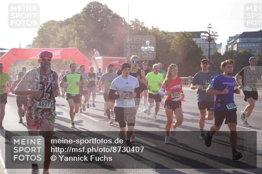 07.09.2025 - BARMER Alsterlauf Yannick Fuchs http://msf.ph/oto/8730407 07.09.2025 08:58:38 Laufen 11, 94, 4927, 2954, 507, 27907, 8355, 2025, 801, 5143, 5288 meine-sportfotos.de