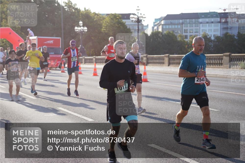 07.09.2025 - BARMER Alsterlauf Yannick Fuchs http://msf.ph/oto/8730437 07.09.2025 08:58:44 Laufen 6135, 6125, 1017, 23, 2025, 2545 meine-sportfotos.de