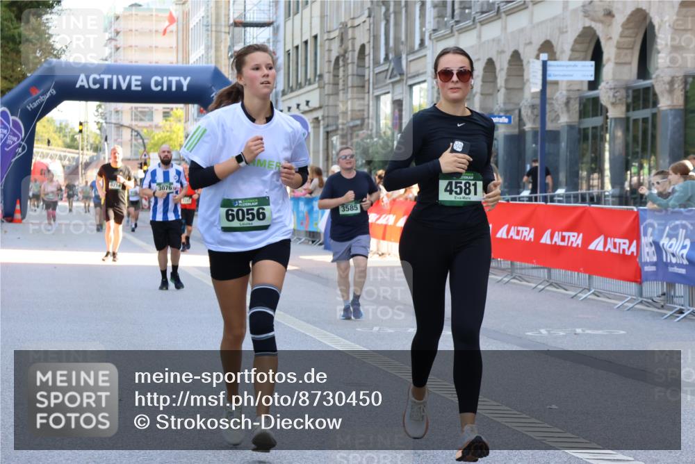 07.09.2025 - BARMER Alsterlauf Strokosch-Dieckow http://msf.ph/oto/8730450 07.09.2025 10:25:30 Ziel 3952, 3953, 4417 meine-sportfotos.de