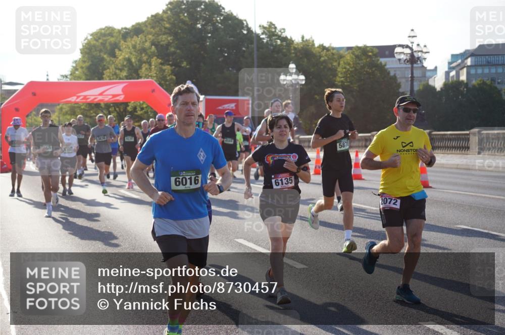 07.09.2025 - BARMER Alsterlauf Yannick Fuchs http://msf.ph/oto/8730457 07.09.2025 08:58:46 Laufen 66, 201, 4030, 6016, 6135, 5878, 2072 meine-sportfotos.de
