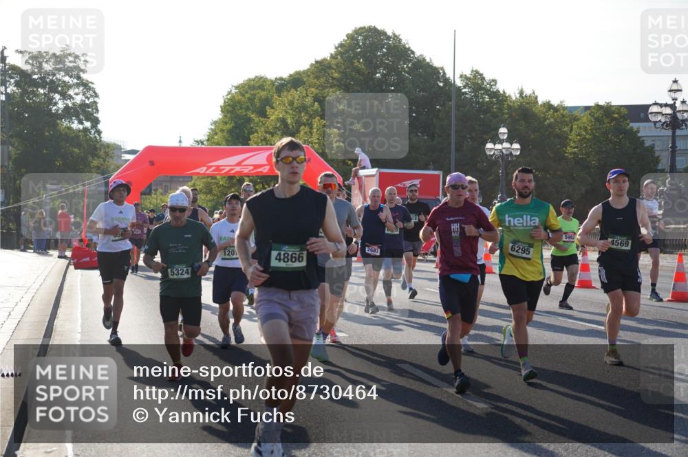 07.09.2025 - BARMER Alsterlauf Yannick Fuchs http://msf.ph/oto/8730464 07.09.2025 08:58:49 Laufen 2683, 1201, 4866, 5324, 12, 6295, 5982, 4569 meine-sportfotos.de