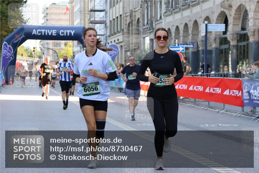 07.09.2025 - BARMER Alsterlauf Strokosch-Dieckow http://msf.ph/oto/8730467 07.09.2025 10:25:30 Ziel 3952, 3953, 4417 meine-sportfotos.de