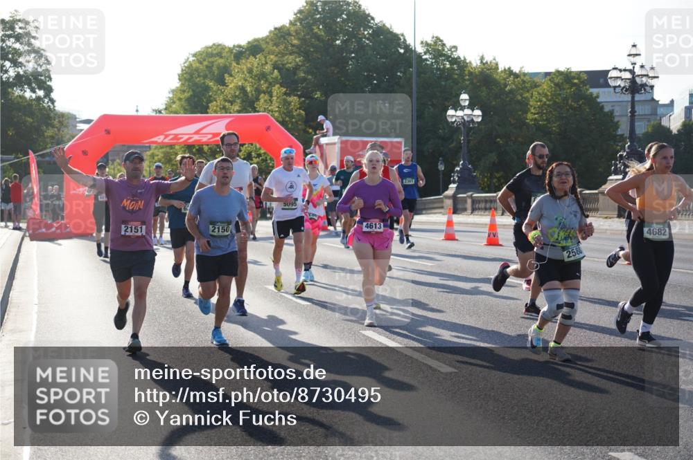 07.09.2025 - BARMER Alsterlauf Yannick Fuchs http://msf.ph/oto/8730495 07.09.2025 08:58:56 Laufen 2151, 2150, 5095, 2280, 4613, 2361, 2588, 4682 meine-sportfotos.de