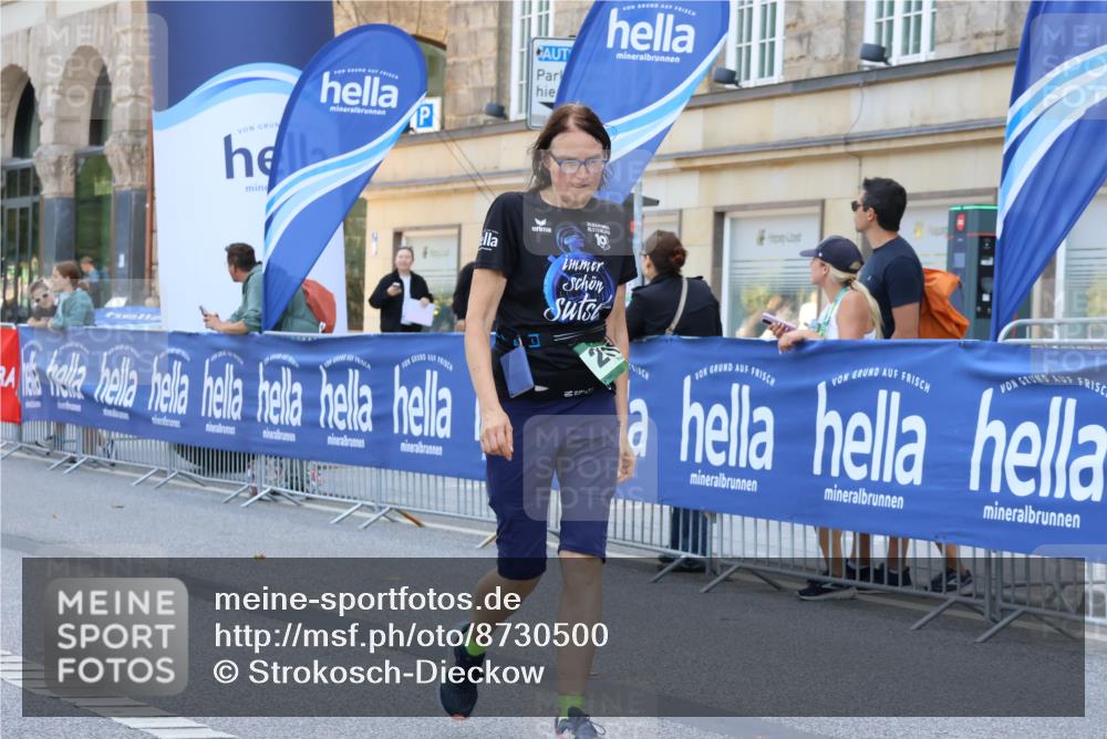 07.09.2025 - BARMER Alsterlauf Strokosch-Dieckow http://msf.ph/oto/8730500 07.09.2025 10:25:25 Ziel 2342, 3591, 3604, 3952, 3953, 4469 meine-sportfotos.de