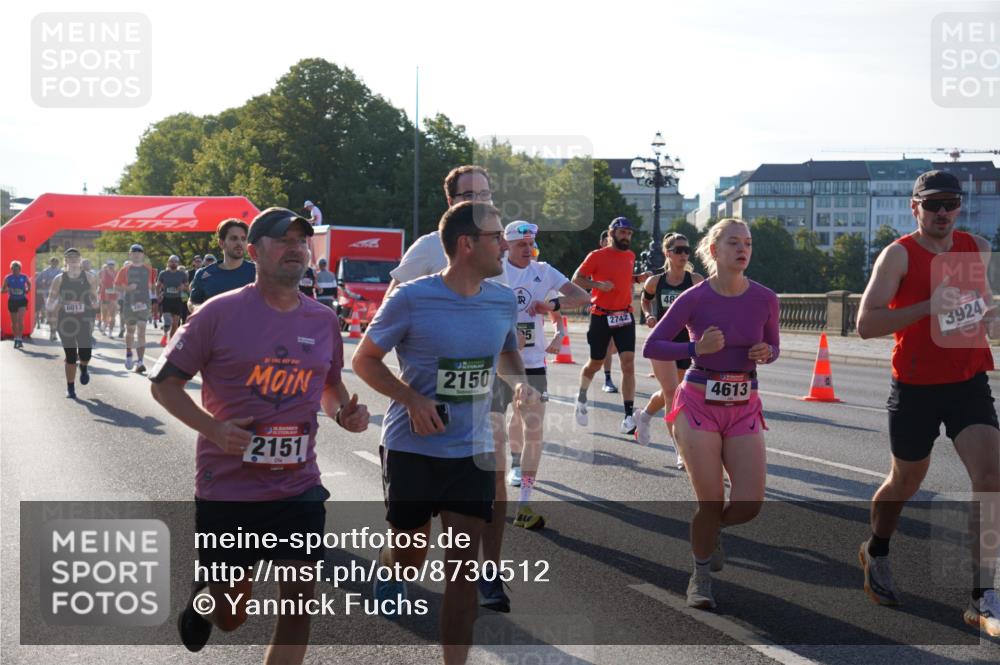 07.09.2025 - BARMER Alsterlauf Yannick Fuchs http://msf.ph/oto/8730512 07.09.2025 08:58:58 Laufen 6017, 2150, 2151, 78, 2742, 5, 4613, 3924 meine-sportfotos.de