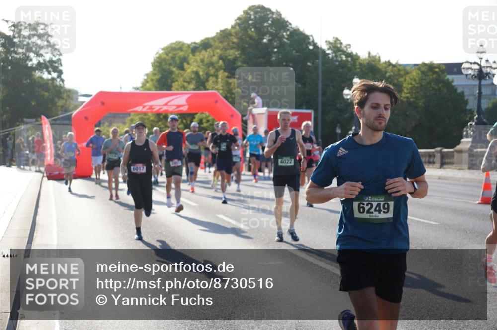 07.09.2025 - BARMER Alsterlauf Yannick Fuchs http://msf.ph/oto/8730516 07.09.2025 08:59:00 Laufen 6017, 4022, 136, 6249 meine-sportfotos.de