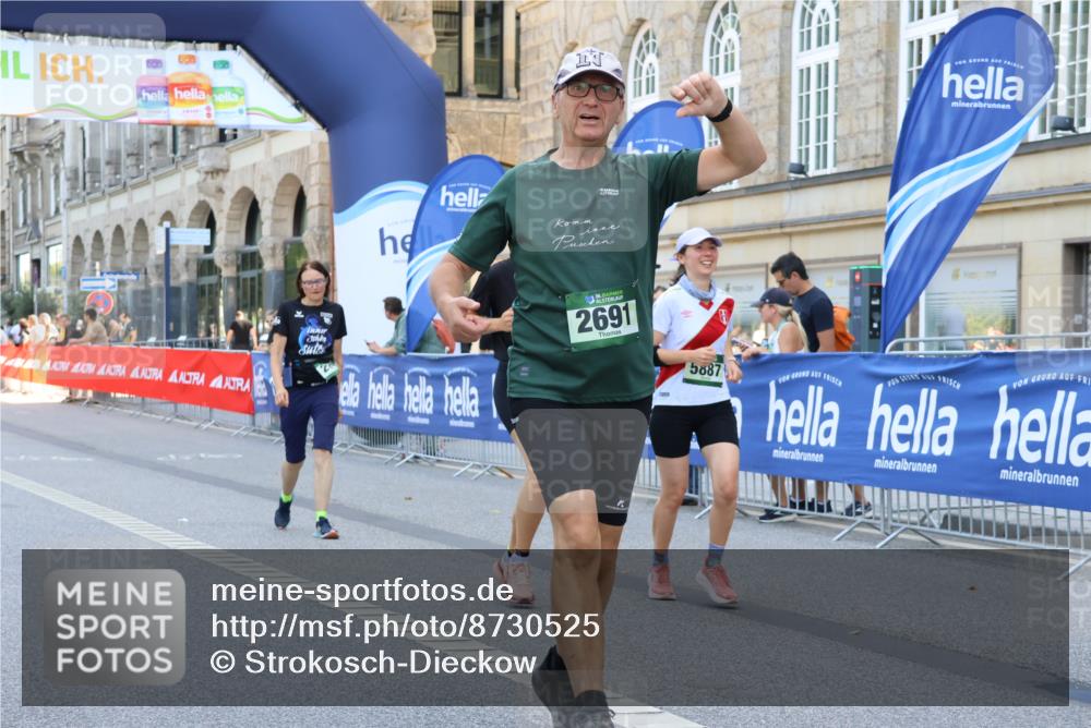 07.09.2025 - BARMER Alsterlauf Strokosch-Dieckow http://msf.ph/oto/8730525 07.09.2025 10:25:22 Ziel 2342, 3591, 3604, 3952, 3953, 4469 meine-sportfotos.de