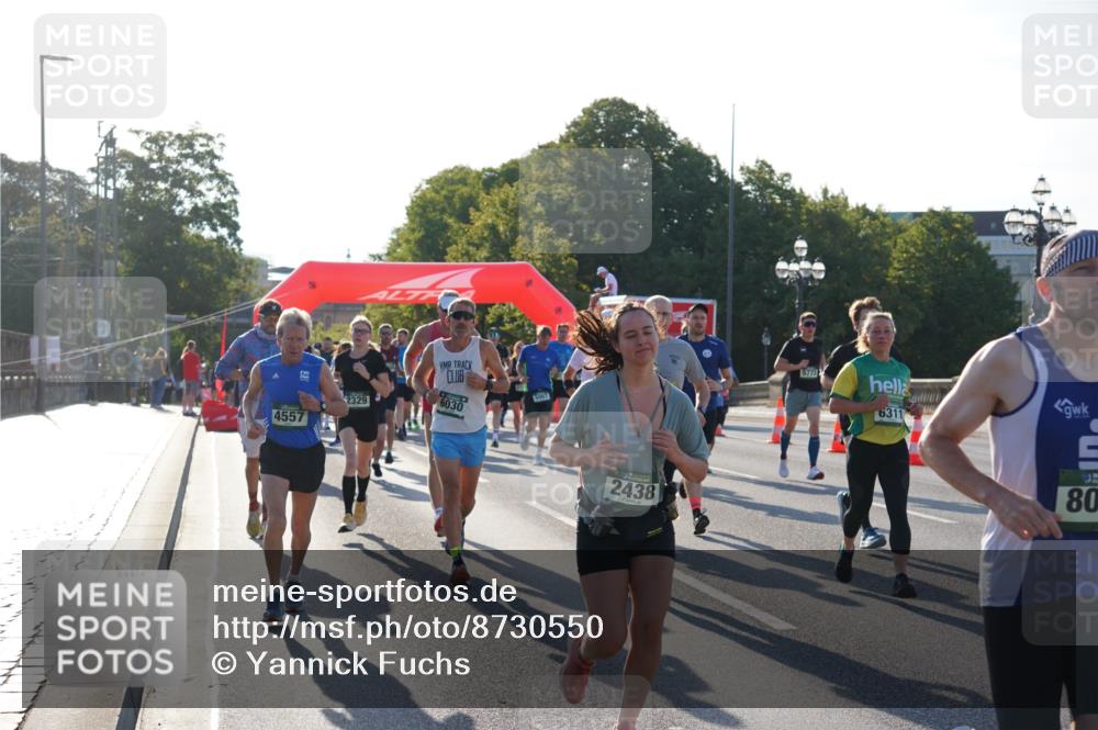 07.09.2025 - BARMER Alsterlauf Yannick Fuchs http://msf.ph/oto/8730550 07.09.2025 08:59:06 Laufen 4557, 2329, 5067, 6030, 2438, 5773, 6311, 80 meine-sportfotos.de