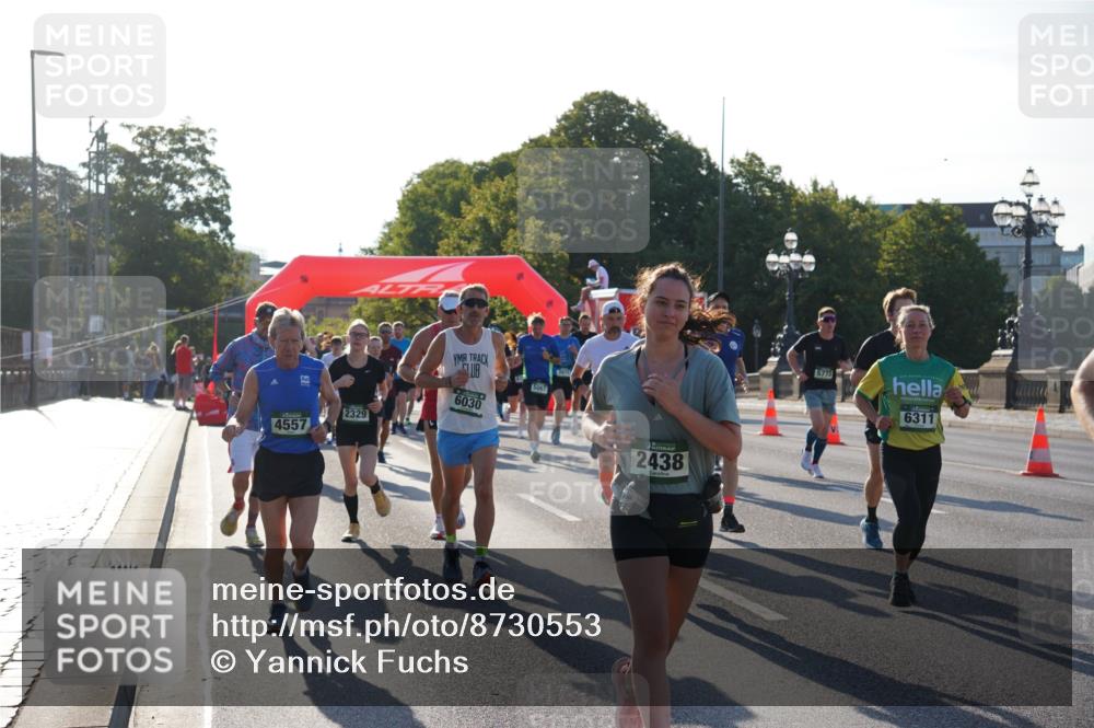 07.09.2025 - BARMER Alsterlauf Yannick Fuchs http://msf.ph/oto/8730553 07.09.2025 08:59:06 Laufen 44444, 4557, 2329, 6030, 5067, 2438, 5773, 6311 meine-sportfotos.de