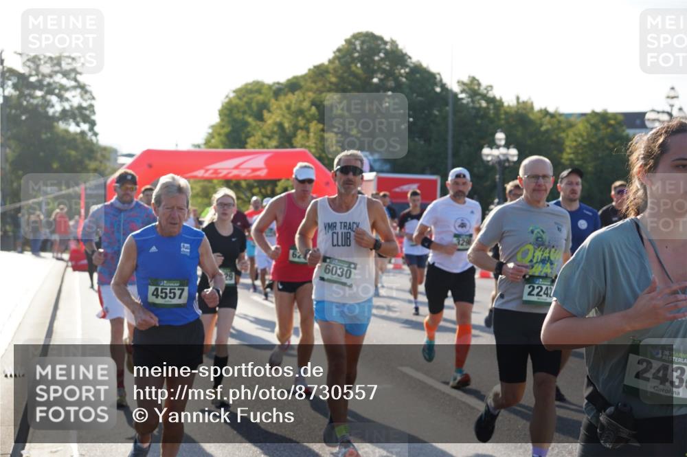 07.09.2025 - BARMER Alsterlauf Yannick Fuchs http://msf.ph/oto/8730557 07.09.2025 08:59:07 Laufen 4557, 6030, 2242, 36, 243 meine-sportfotos.de