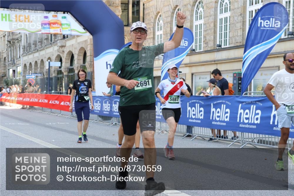 07.09.2025 - BARMER Alsterlauf Strokosch-Dieckow http://msf.ph/oto/8730559 07.09.2025 10:25:22 Ziel 2342, 3591, 3604, 3952, 3953, 4469 meine-sportfotos.de